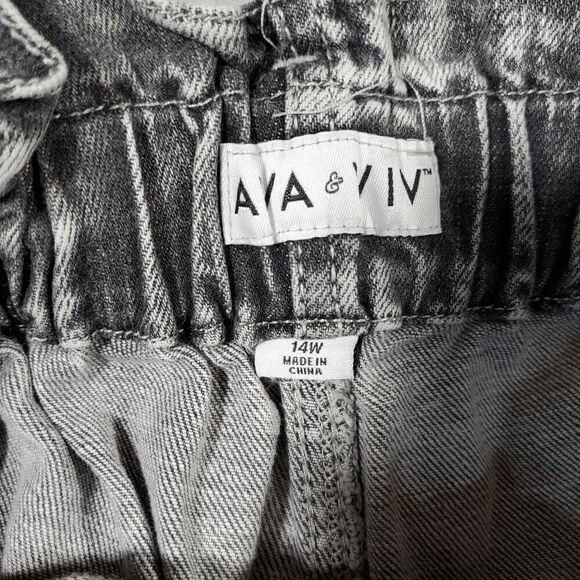 Ava & Viv Shorts Womens 14 Gray Denim Paper Bag Jean High Rise Waist Belt Preppy - Picture 2 of 8